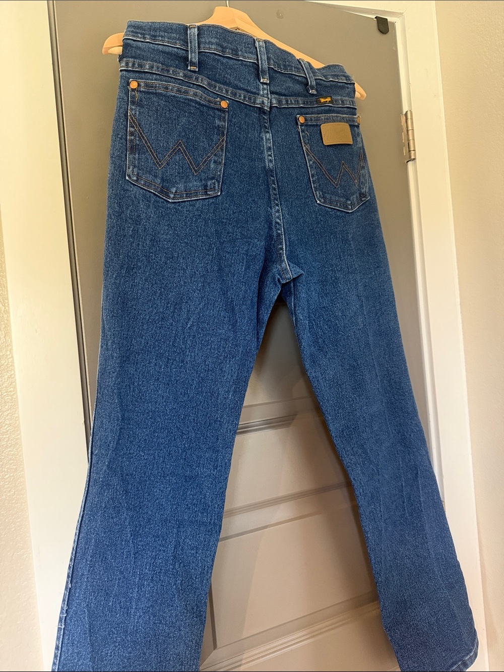 Wrangler Relaxed Fit Jeans in Deep Blue Denim